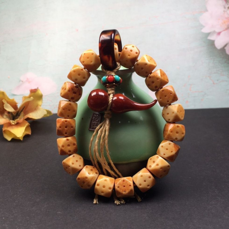 Bone Jadified Old Materials wi - огляд і ціна Vintage Collectibles And More