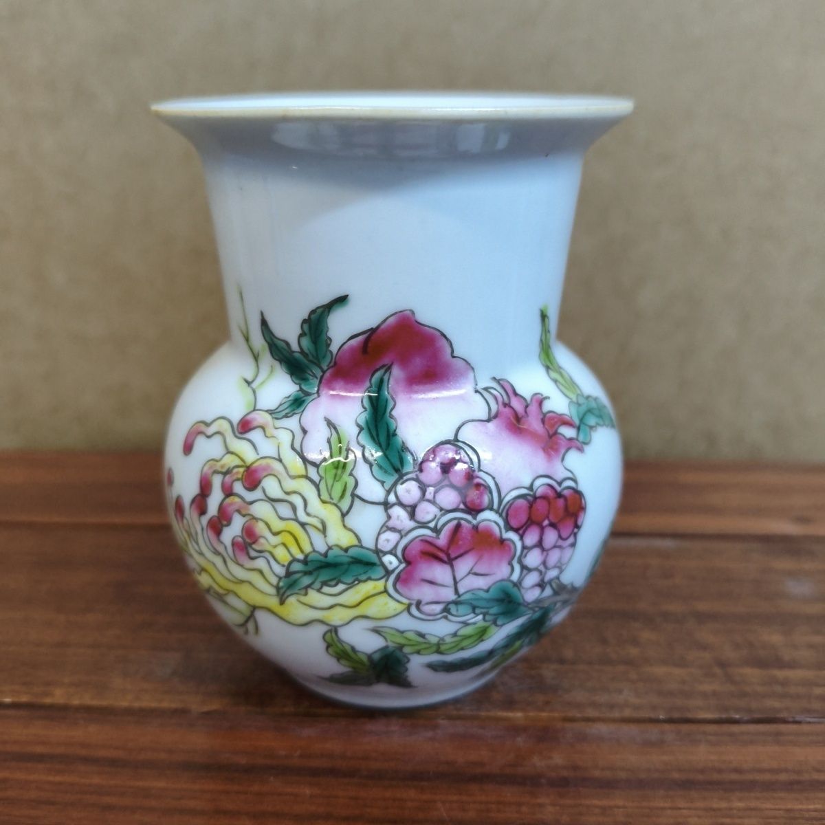 Vintage Collected Sanduo Image - огляд і ціна Vintage Collectibles And More