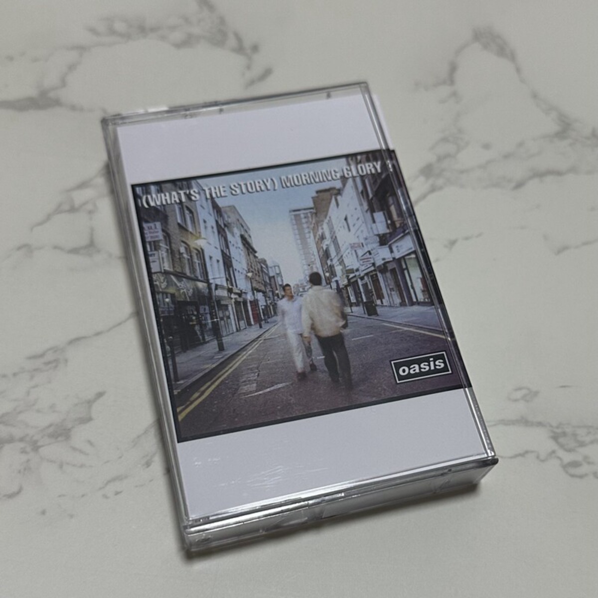 Oasis British Rock Band Casset - огляд і ціна Vintage Collectibles & More Llc Photos